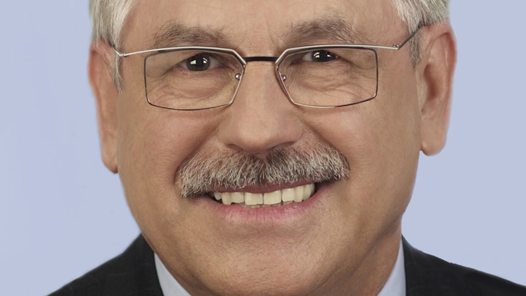 Horst Schnellhardt