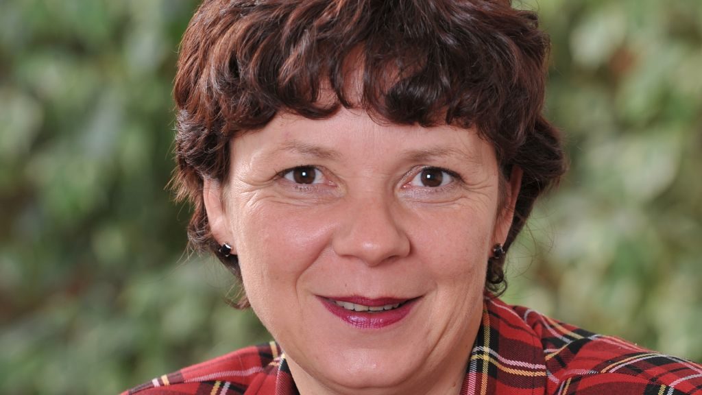 Simone Tolle