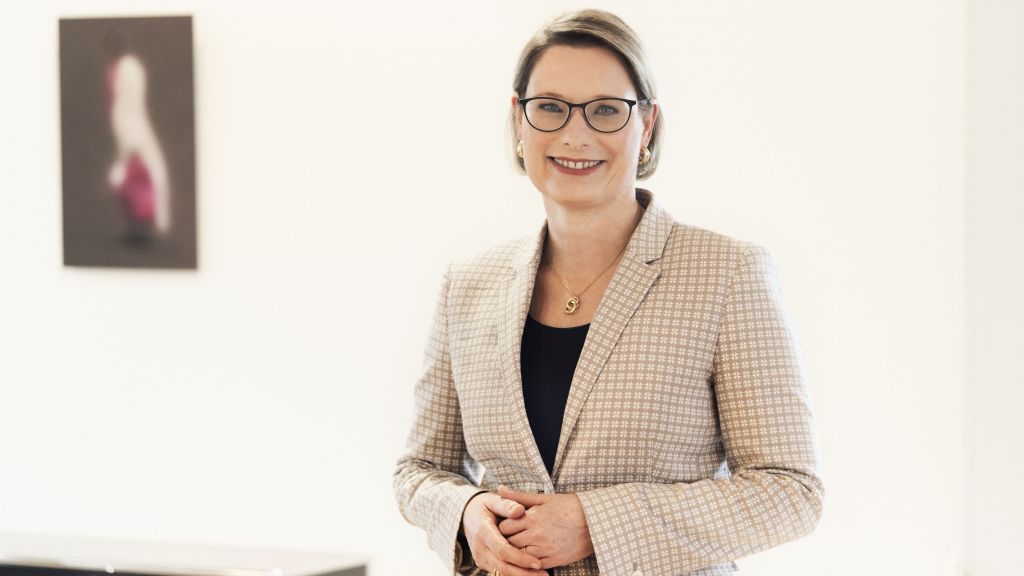 Dr Stefanie Hubig